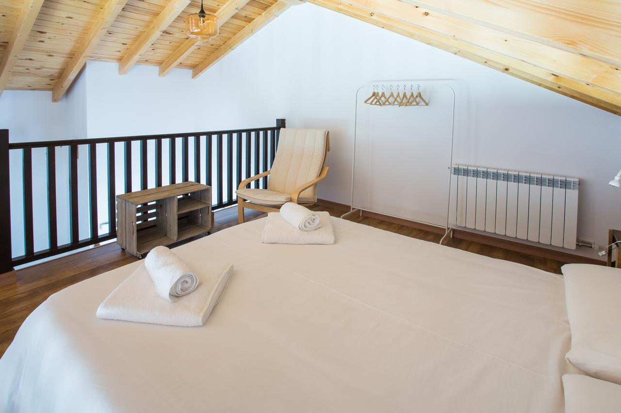 Os Feleitos Guest House Orellán Екстериор снимка